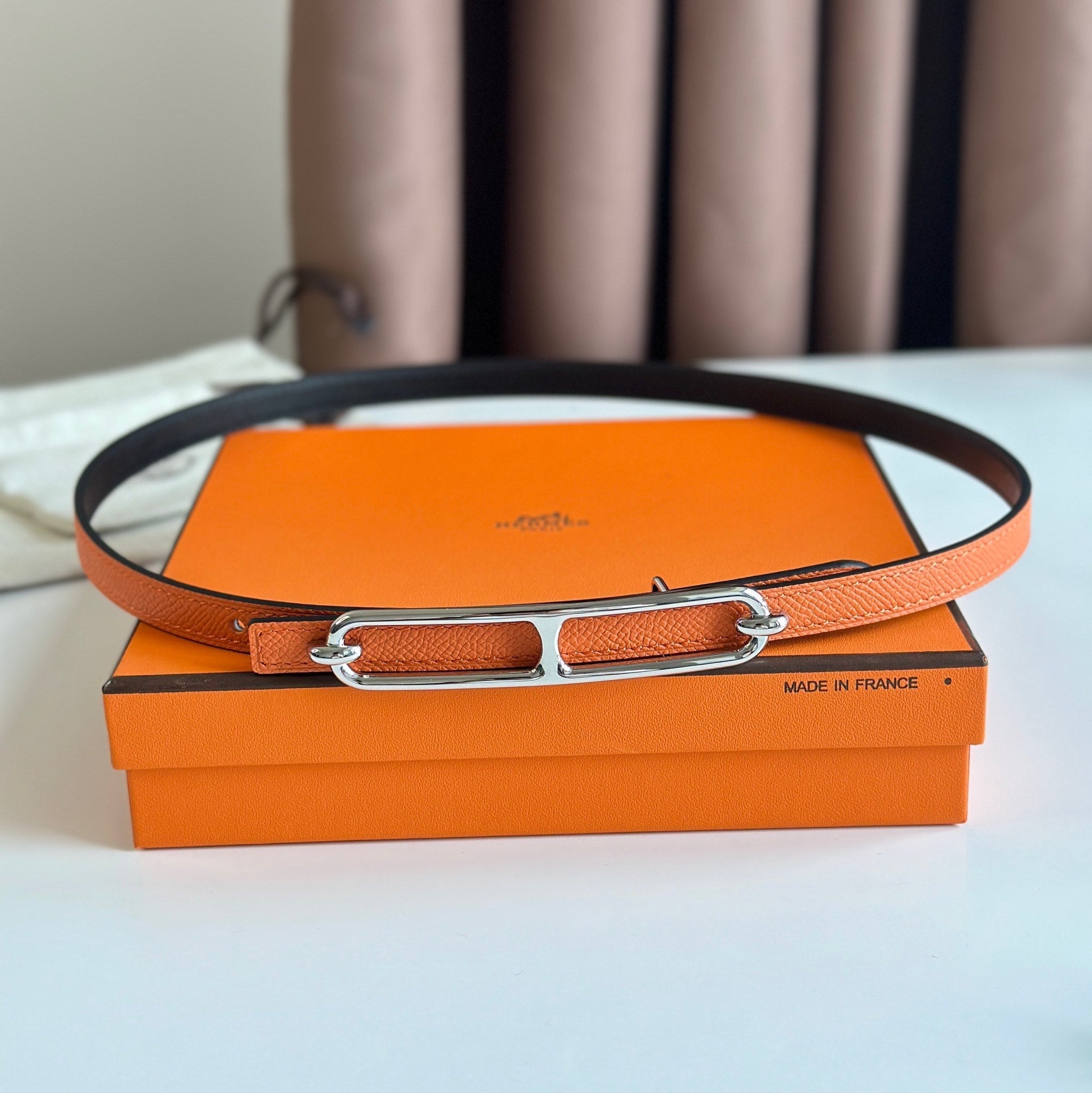 HM ROULIS BUCKLE & REVERSIBLE ORANGE AND BLACK LEATHER STRAP 13MM SILVER HARDWARE