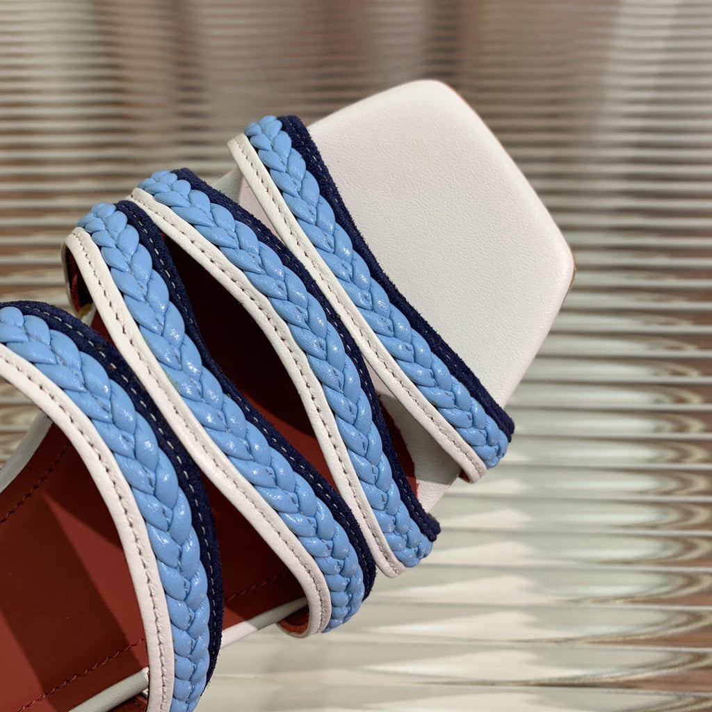 LP SPRIGHTLY CHARMS FLAT SANDAL SKY CALFSKIN