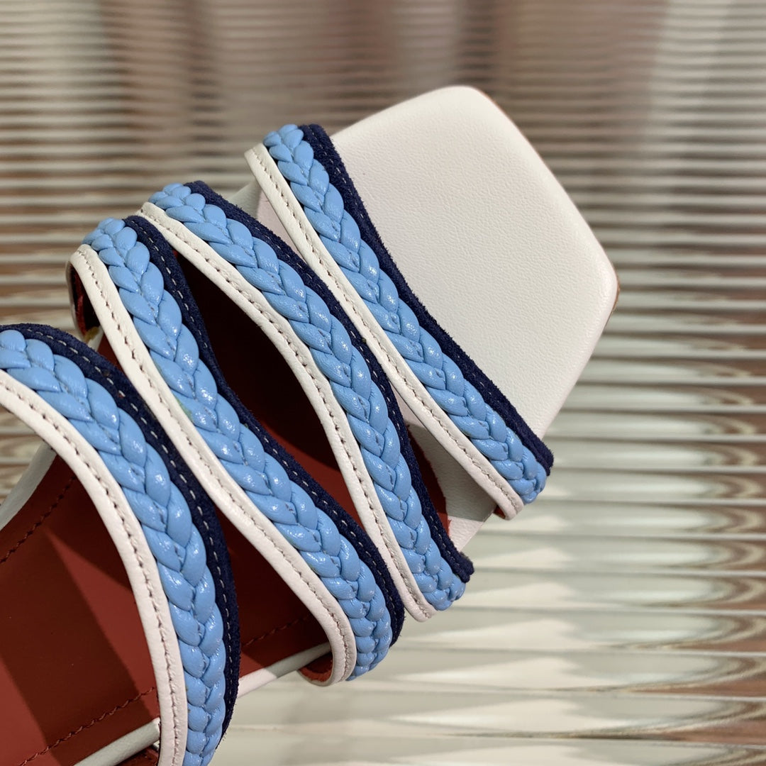 LP SPRIGHTLY CHARMS FLAT SANDAL SKY CALFSKIN