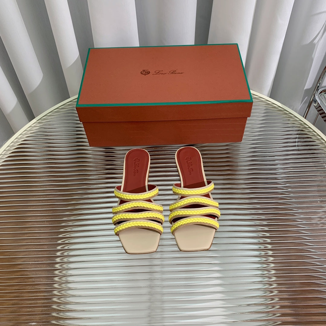 LP SPRIGHTLY CHARMS FLAT SANDAL LEMON CALFSKIN