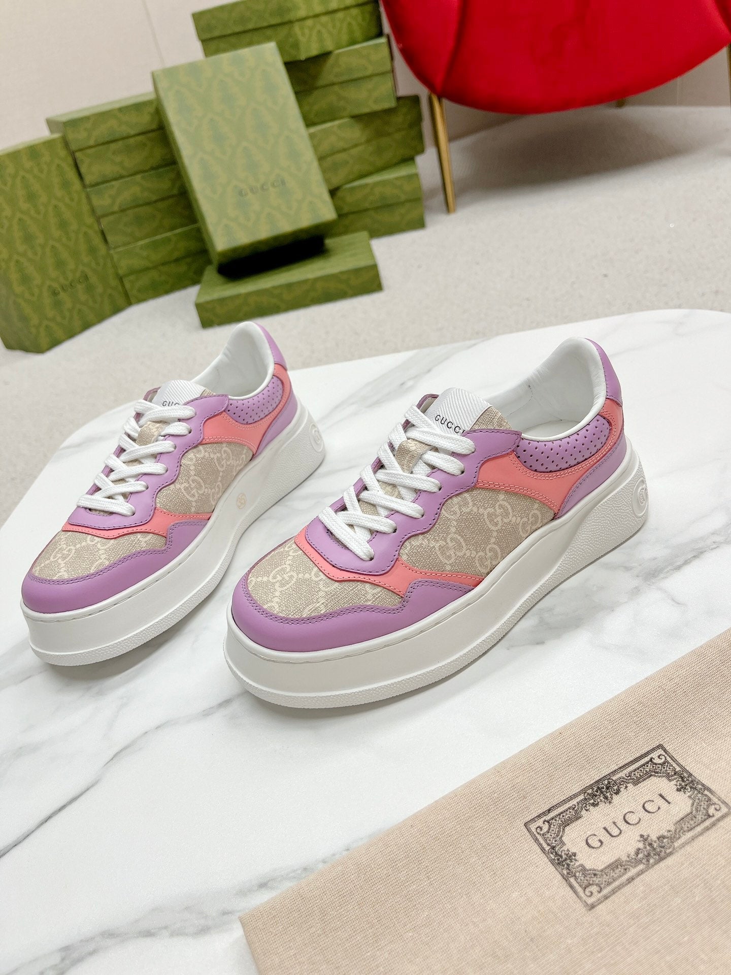 GG TRAINER LIGHT GRAY AND PURPLE CALFSKIN