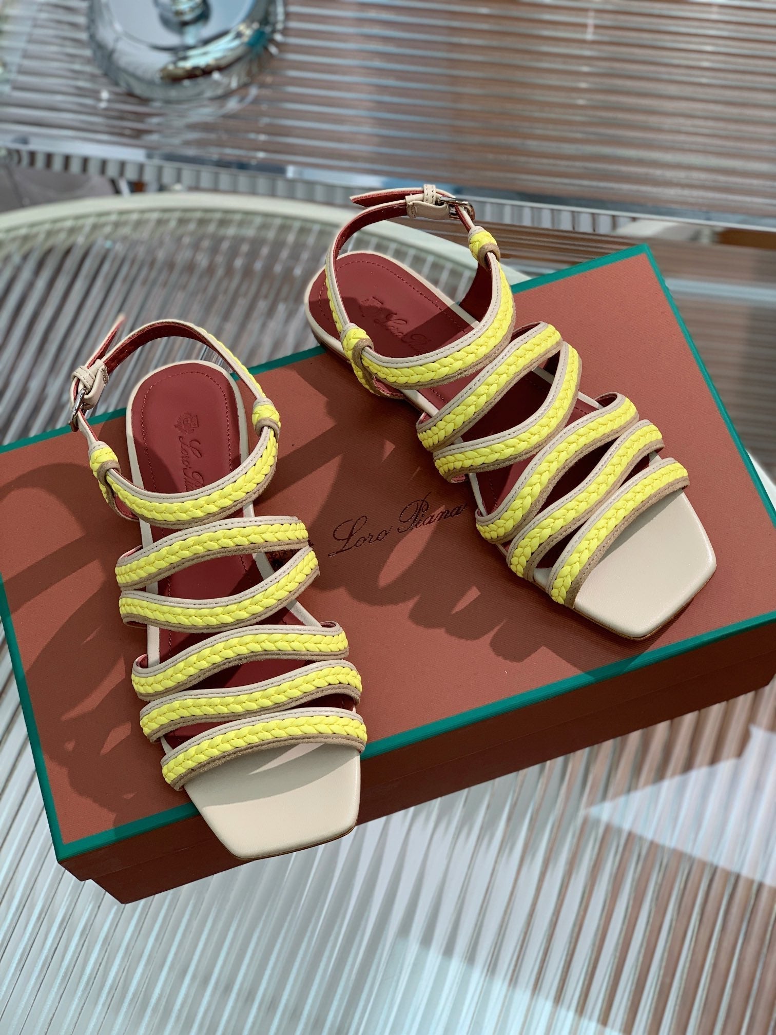 LP SPRIGHTLY CHARMS SANDAL LEMON CALFSKIN