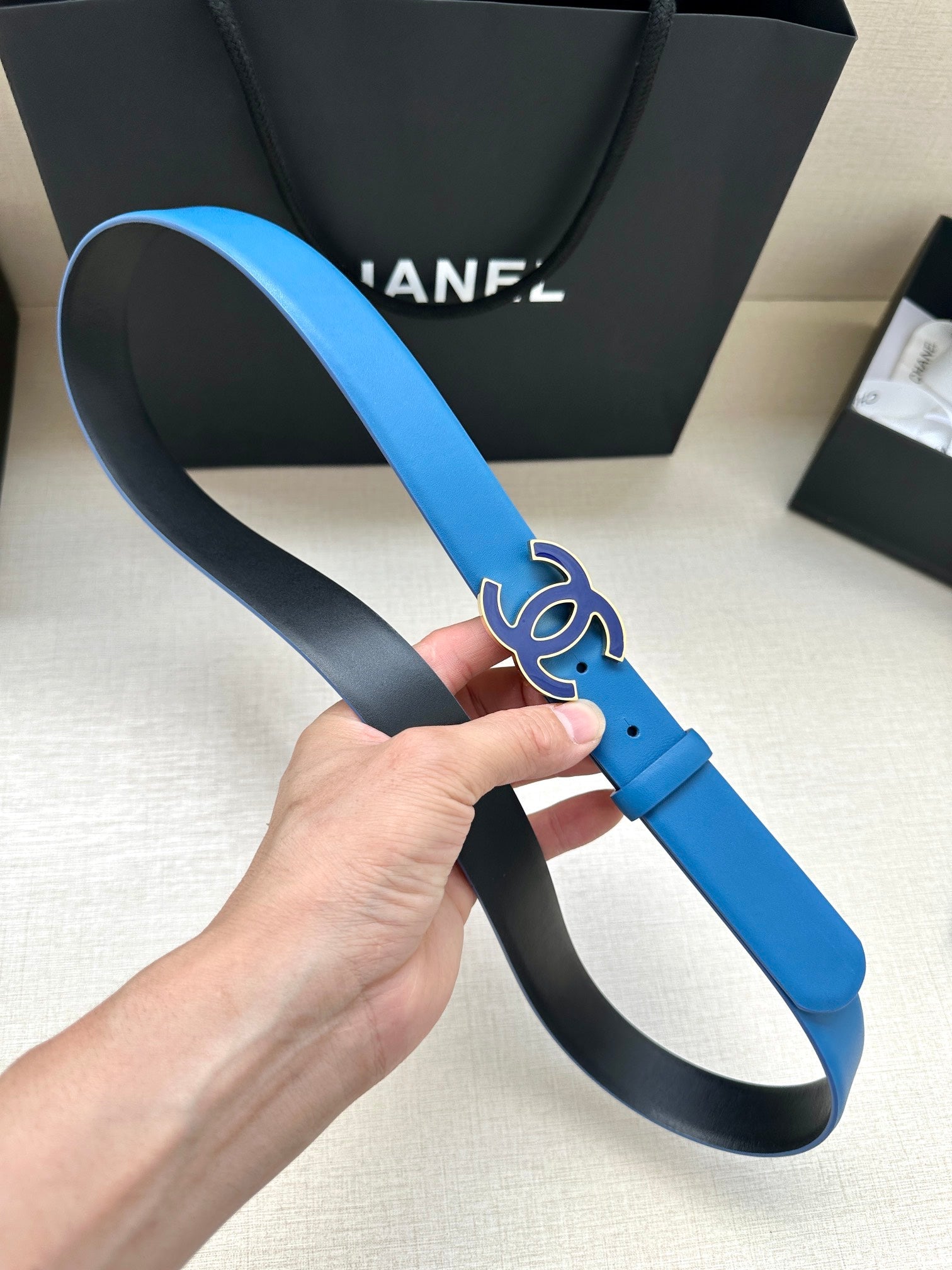 CC 30MM BELT IN COBALT BLUE SMOOTH CALFSKIN METAL HARDWARE