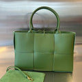ARCO TOTE 36 IN GLADE GREEN CALFSKIN