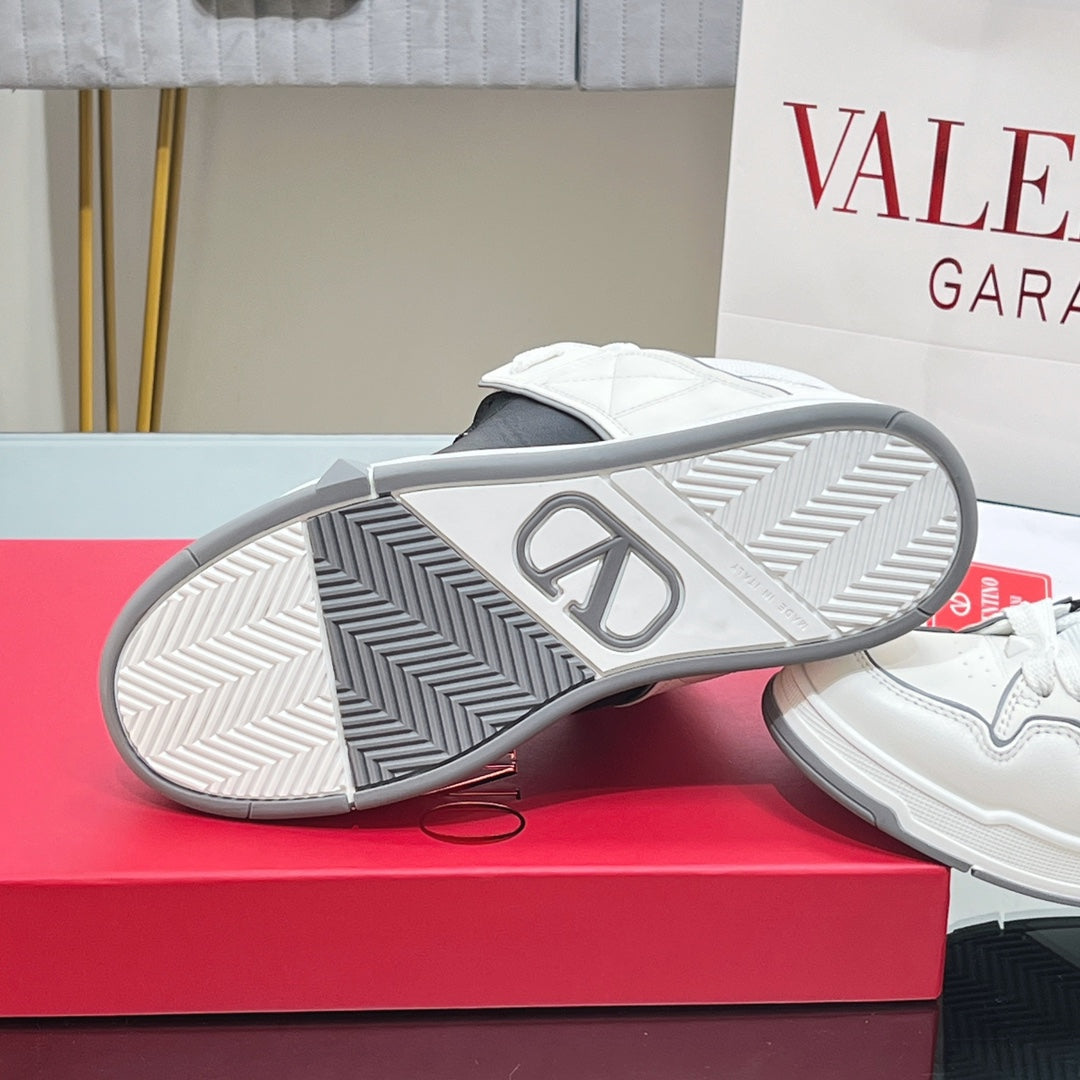 VALENTINO 25S GARAVANI OPEN SKATE SNEAKERS IN WHITE MIX BLACK LAMBSKIN STYLE 9