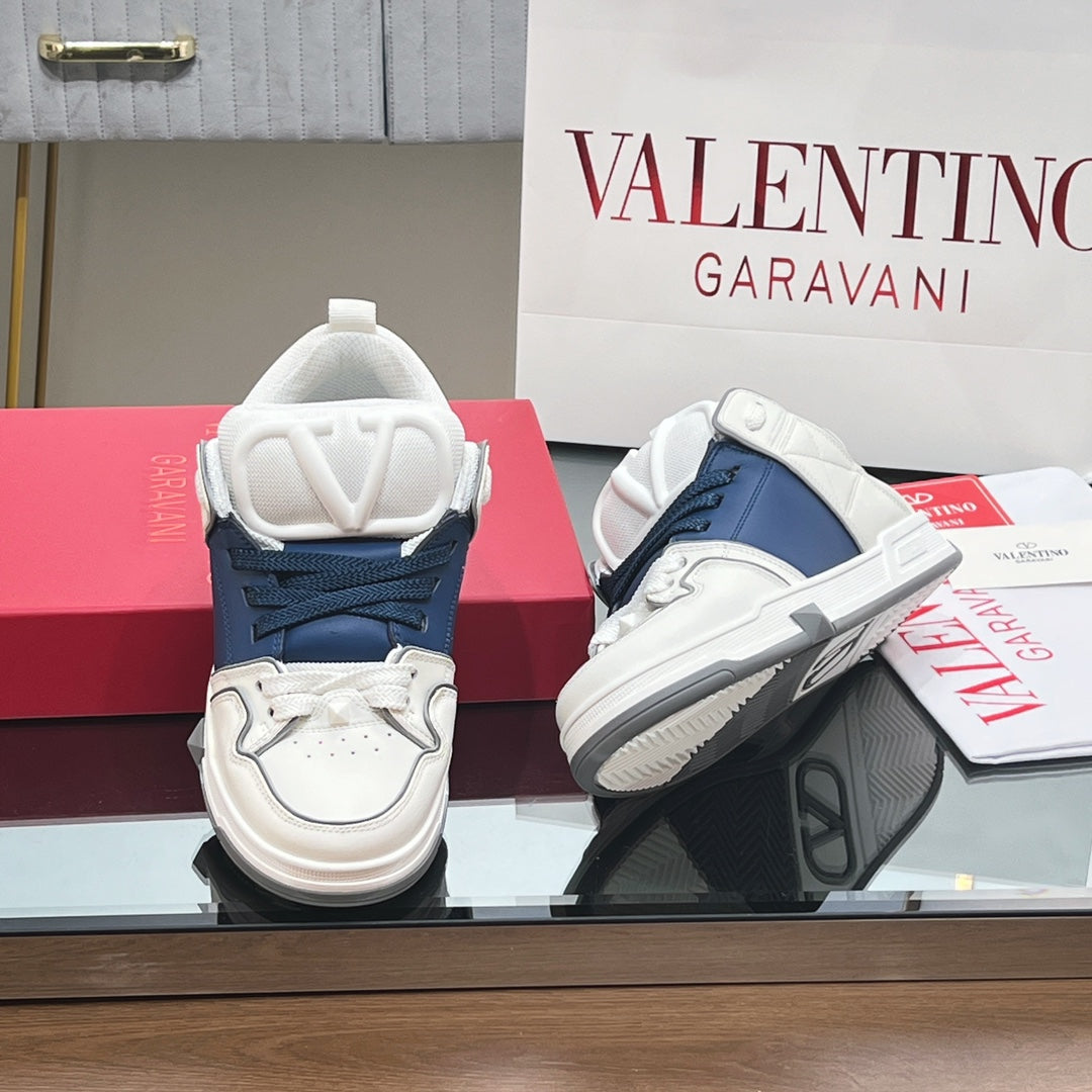 VALENTINO 25S GARAVANI OPEN SKATE SNEAKERS IN WHITE MIX DARK BLUE LAMBSKIN STYLE 17