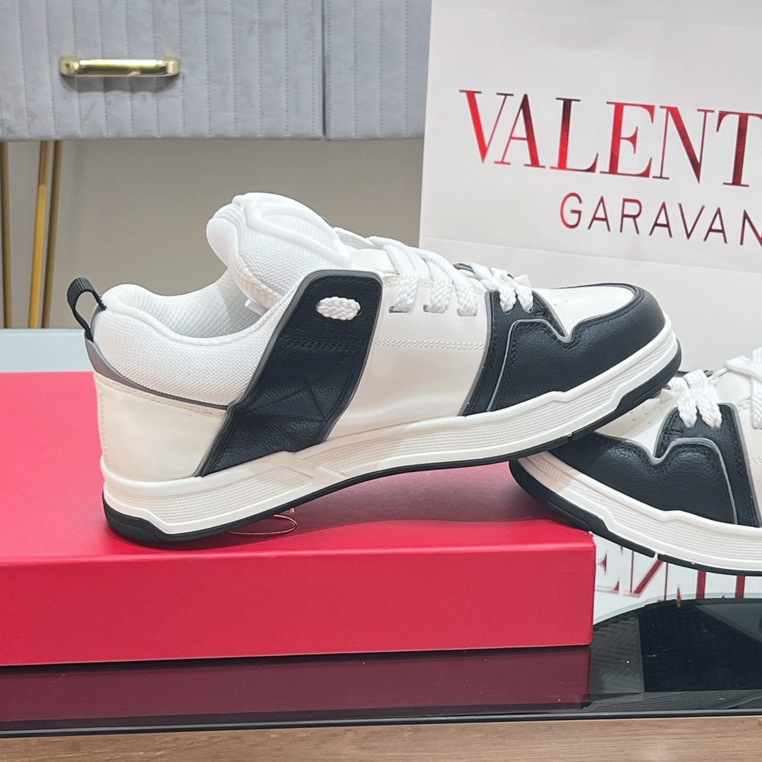 VALENTINO 25S GARAVANI OPEN SKATE SNEAKERS IN WHITE MIX BLACK LAMBSKIN STYLE 8
