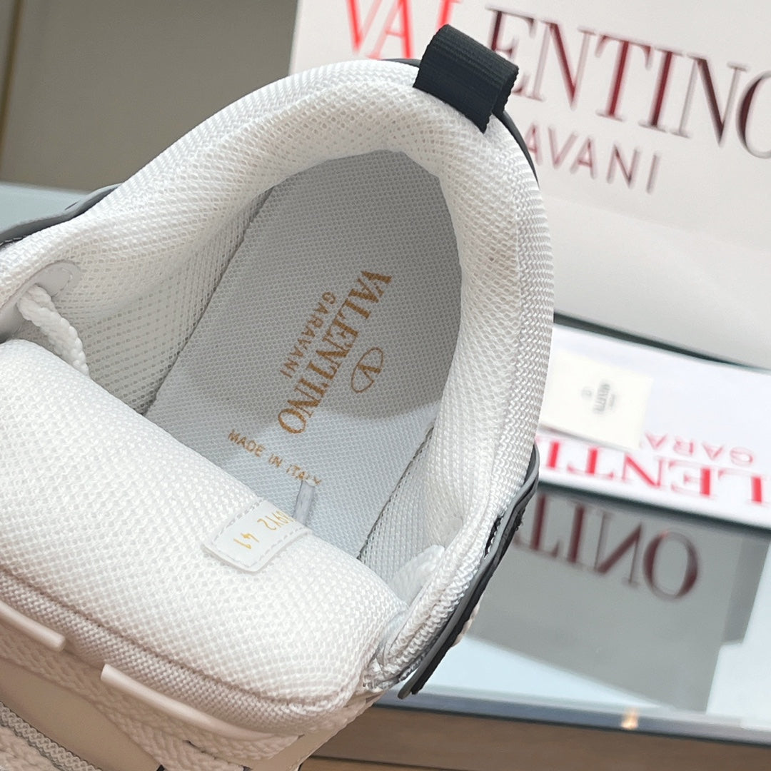 VALENTINO 25S GARAVANI OPEN SKATE SNEAKERS IN WHITE MIX BLACK LAMBSKIN STYLE 8