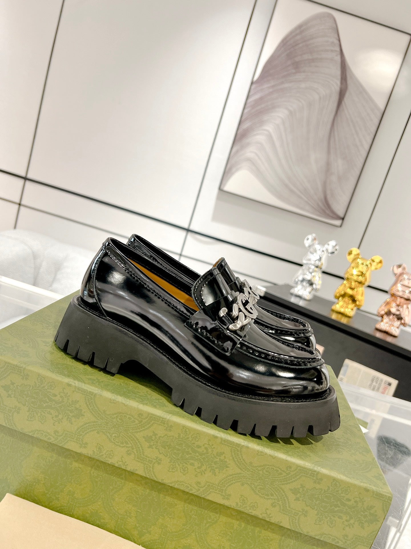 GG LOAFER WITH GG CHAINS GLOSSY BLACK CALFSKIN