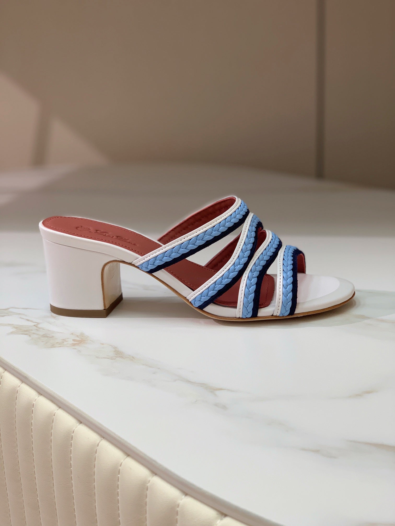 LP SPRIGHTLY CHARMS MID-SANDAL SKY CALFSKIN