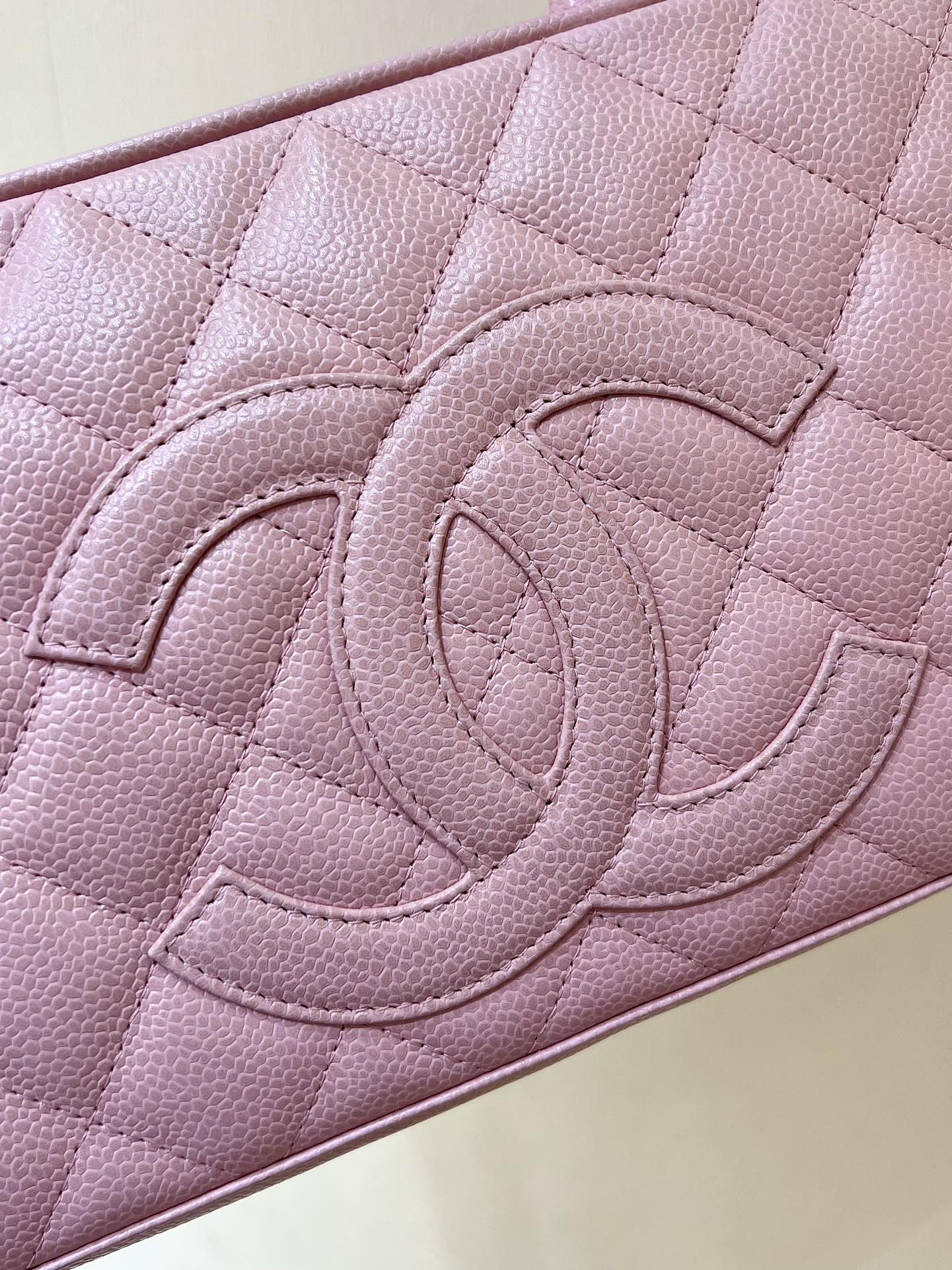 25S CHANEL QUILTED CAVIAR BOWLING BAG 27 IN PINK CALFSKIN