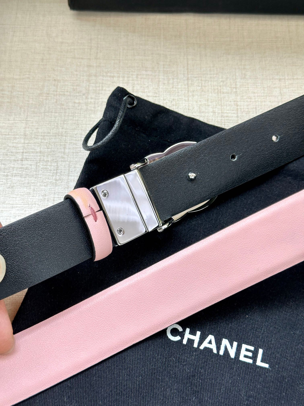 CC 30MM BELT IN LIGHT PINK AND BLACK CALFSKIN WITH SILVER HARDWARE