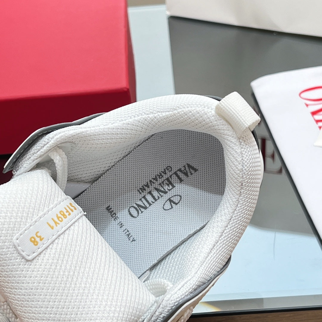 VALENTINO 25S GARAVANI OPEN SKATE SNEAKERS IN WHITE LAMBSKIN