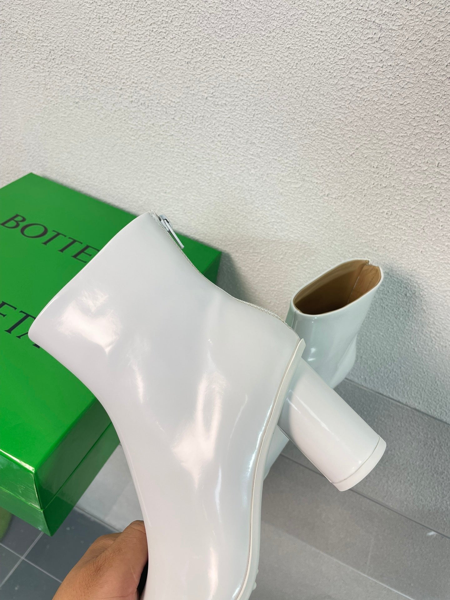 ATOMIC ANKLE BOOT IN WHITE CALFSKIN 75 MM