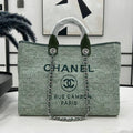 CC DEAUVILLE LARGE 38 TOTE BAG IN LIGHT GREEN CANVAS