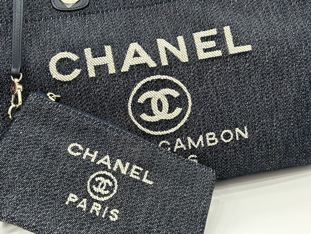 CC DEAUVILLE LARGE 38 TOTE BAG IN DARK NAVY CANVAS WITH WHITE LOGO EMBROIDERED
