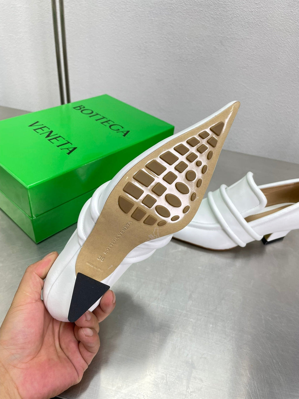 HIGH PUMP 35 MM IN WHITE CALFSKIN