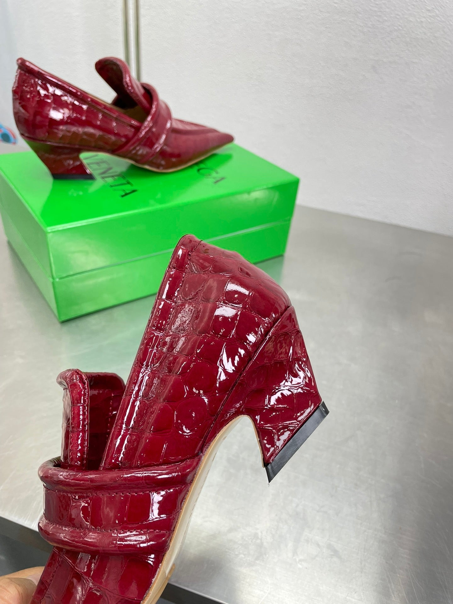 HIGH PUMP 35 MM IN SCARLET RED PATENT CALFSKIN