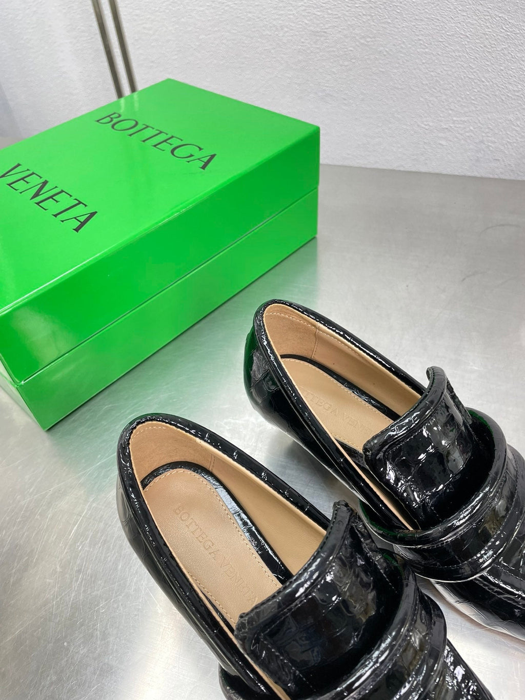 HIGH PUMP 35 MM IN BLACK PATENT CALFSKIN