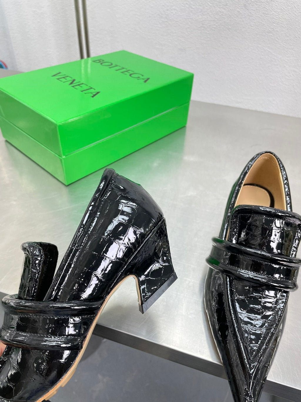 HIGH PUMP 35 MM IN BLACK PATENT CALFSKIN