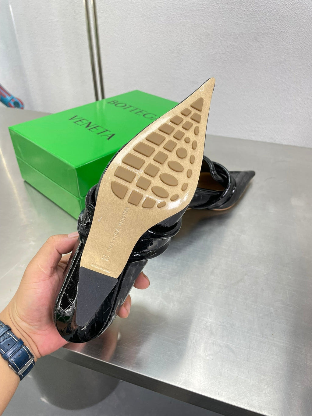 HIGH PUMP 35 MM IN BLACK PATENT CALFSKIN