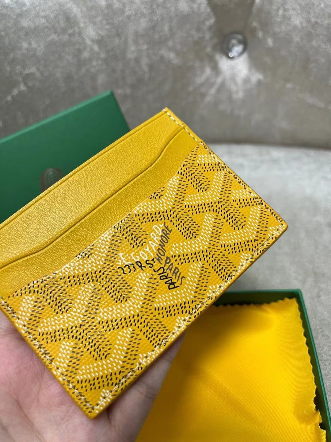 SAINT-SULPICE CARD WALLET 10 IN YELLOW GOYARDINE CANVAS AND CALFSKIN