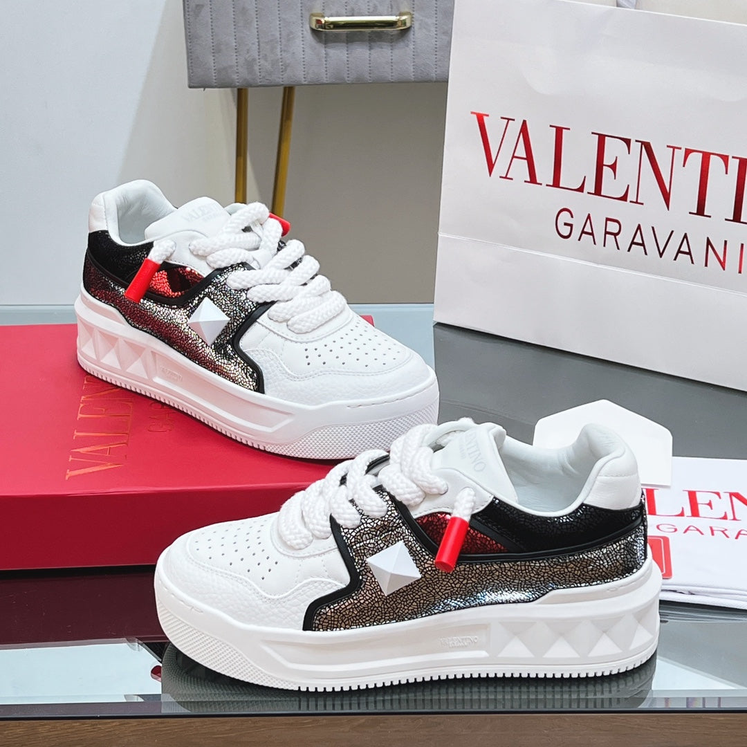 VALENTINO 25S GARAVANI ONE STUD XL PLATFORM SNEAKERS IN WHITE MIX METALLIC LAMBSKIN
