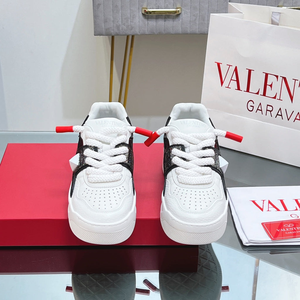 VALENTINO 25S GARAVANI ONE STUD XL PLATFORM SNEAKERS IN WHITE MIX METALLIC LAMBSKIN