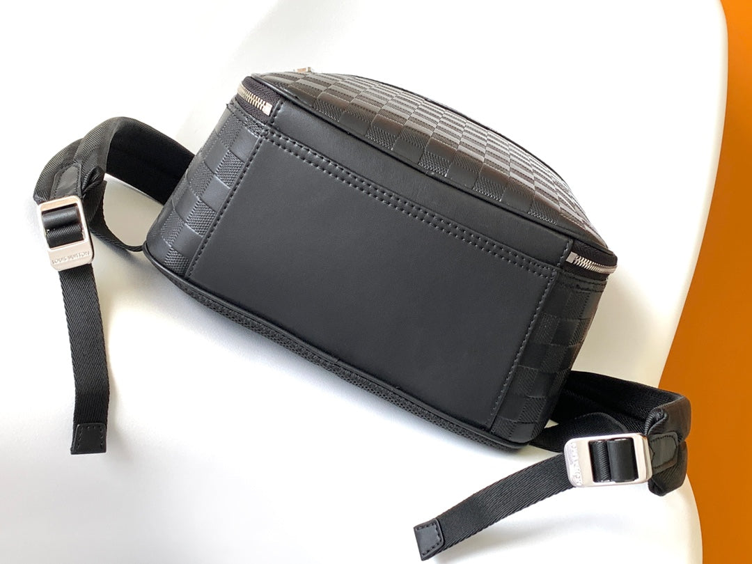 LV 25S MICHAEL BACKPACK 42 IN EMBOSSED DAMIER INFINI BLACK CALFSKIN