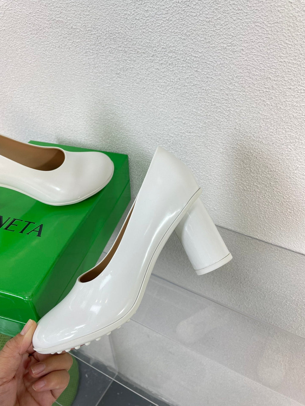 ATOMIC HIGH PUMP 9 CM IN WHITE CALFSKIN