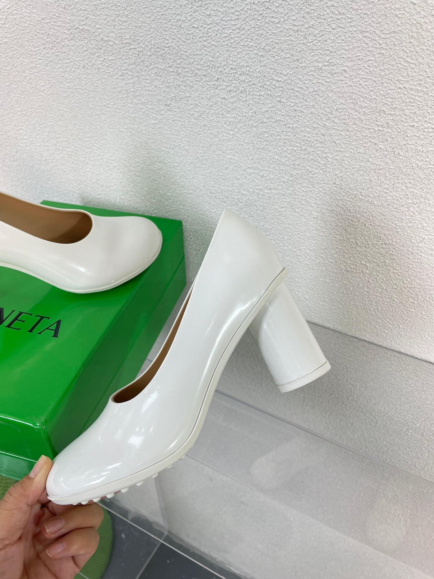 ATOMIC HIGH PUMP 9 CM IN WHITE CALFSKIN