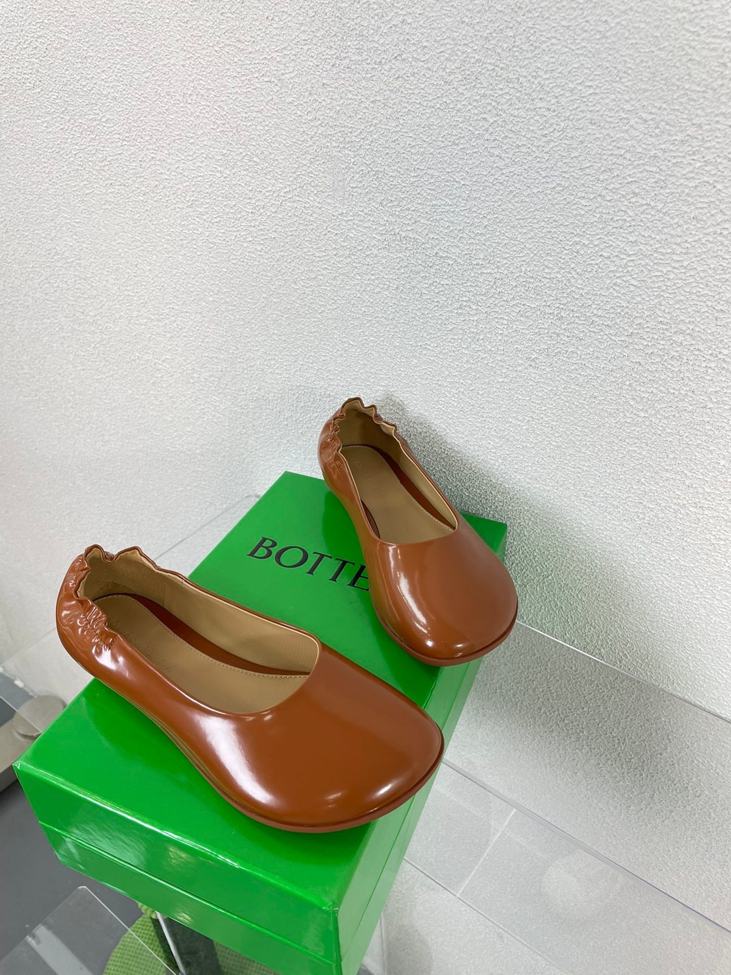 ATOMIC BALLERINA FLAT IN BRONZE BROWN CALFSKIN