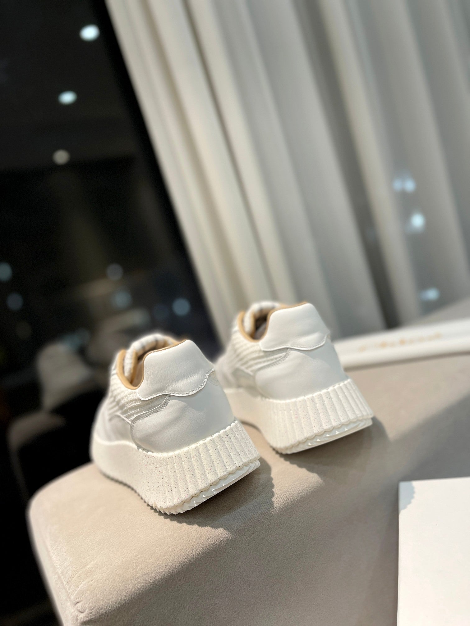 NAMA SNEAKER IN WHITE LAMBSKIN AND SUEDE