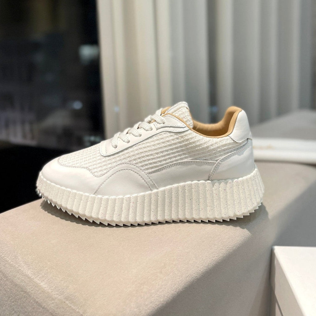 CHLOÉ NAMA SNEAKER IN WHITE LAMBSKIN AND SUEDE