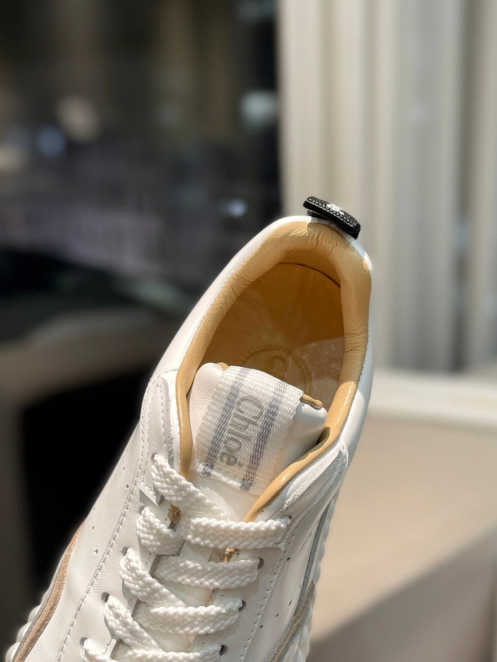 NAMA SNEAKER IN WHITE LAMBSKIN AND TAN BROWN SUEDE