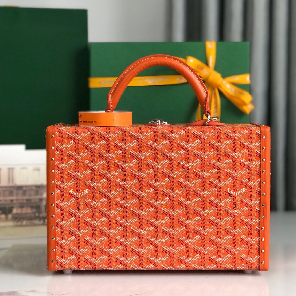 GRAND HÔTEL TRUNK BAG 24 IN ORANGE GOYARDINE CANVAS AND CALFSKIN