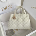 TOUJOURS 28 BAG IN MILK WHITE LAMBSKIN