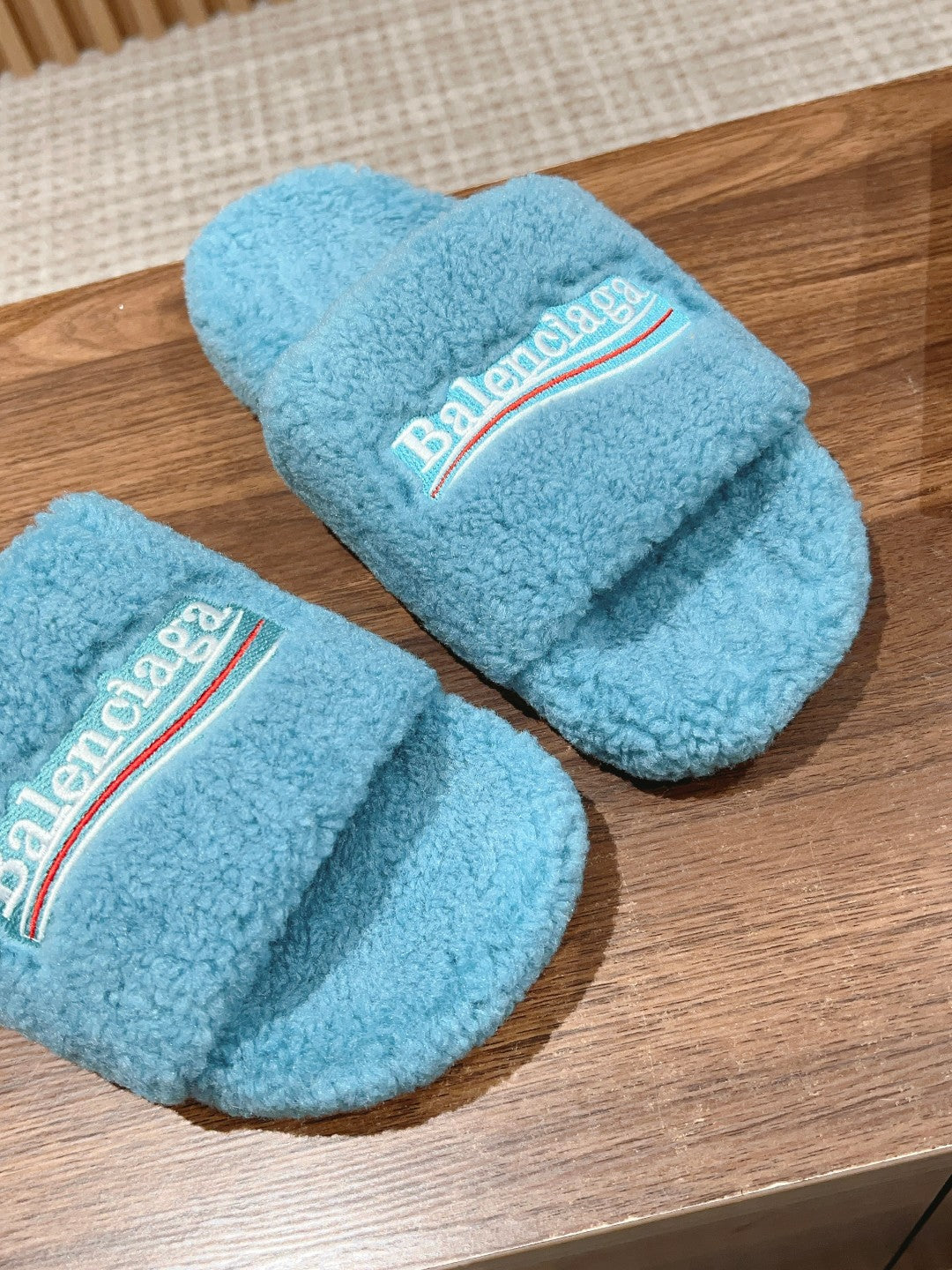 FURRY SLIDES IN SKY BLUE CURLY SHEARLING