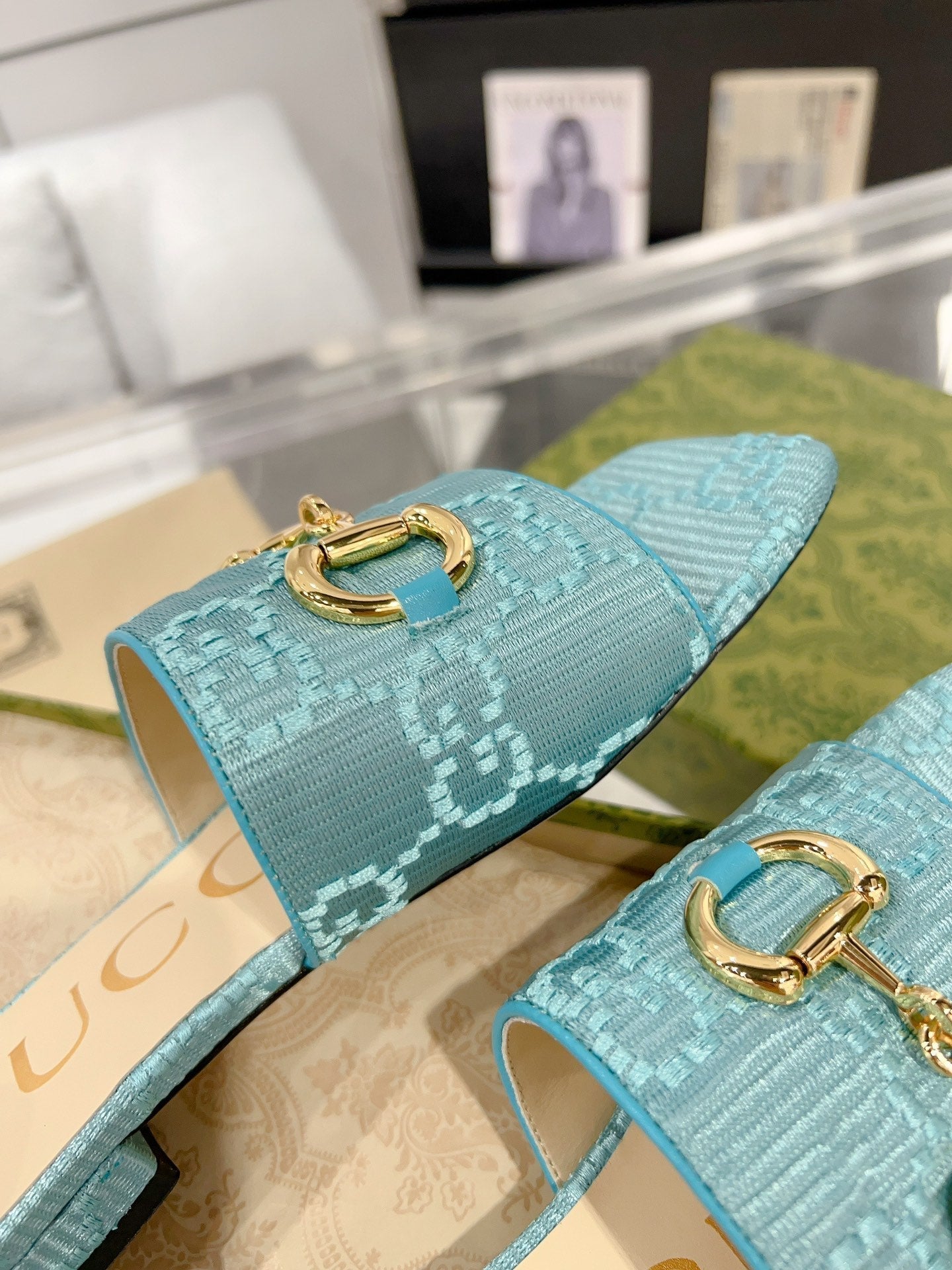 GG CHUNKY SLIDE SANDAL BLUE SKY CALFSKIN