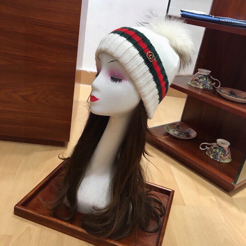 SET SCARF AND HAT IN WHITE WOOL AND CASHMERE 945028