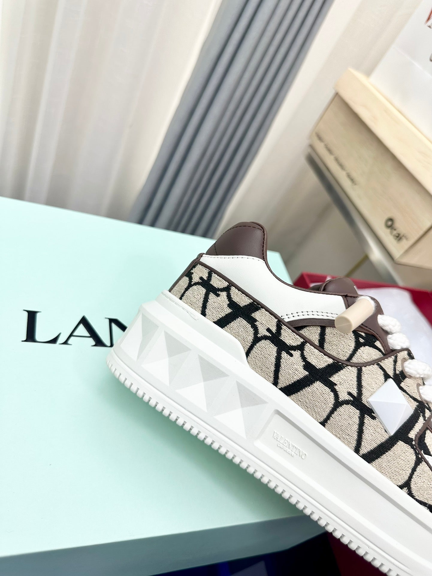 One Stud Xl Low-Top Sneaker Beige Black Nappa Leather And Toile Iconographe Fabric