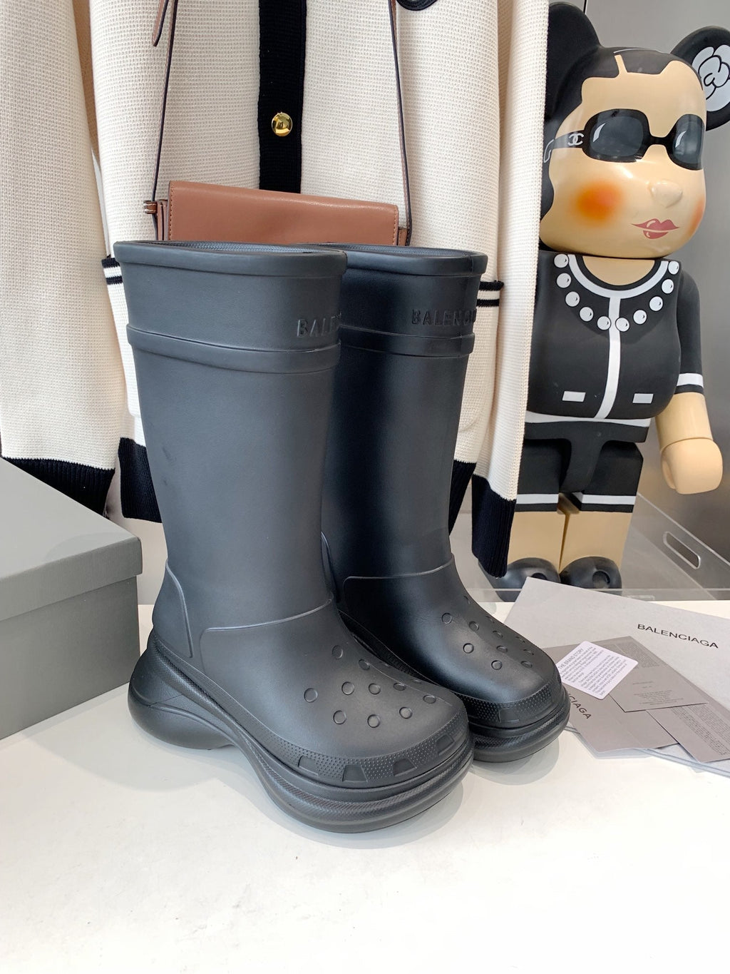 CROCS BOOTS IN BLACK RUBBER