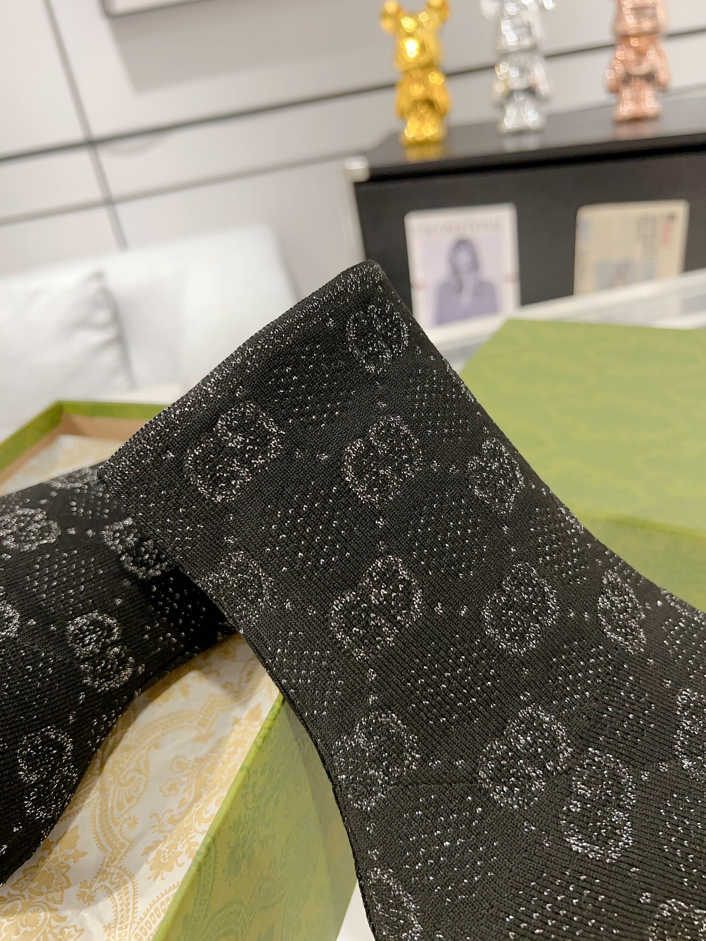 ANKLE BOOTS IN BLACK KNITTED FABRIC