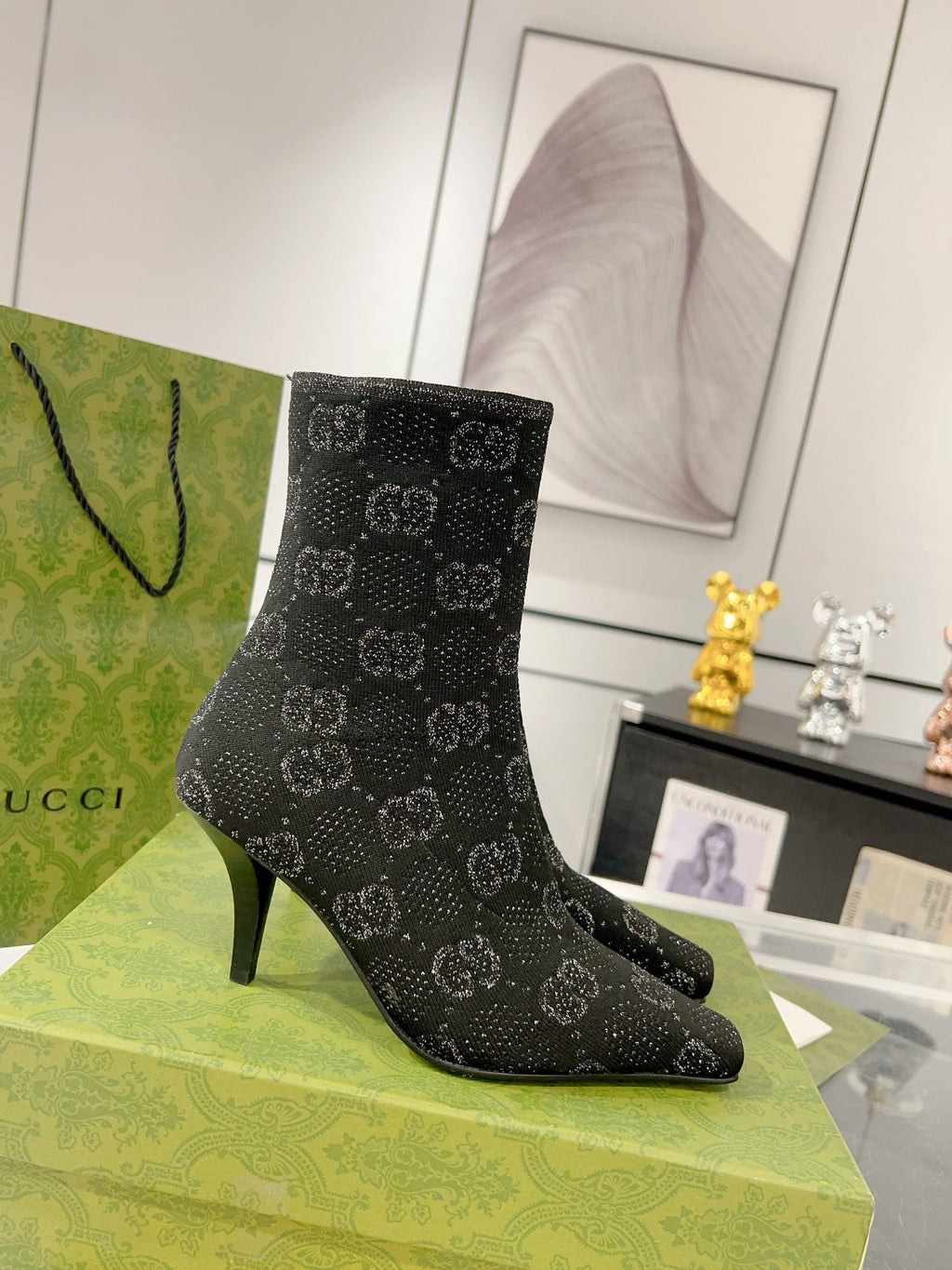 ANKLE BOOTS IN BLACK KNITTED FABRIC