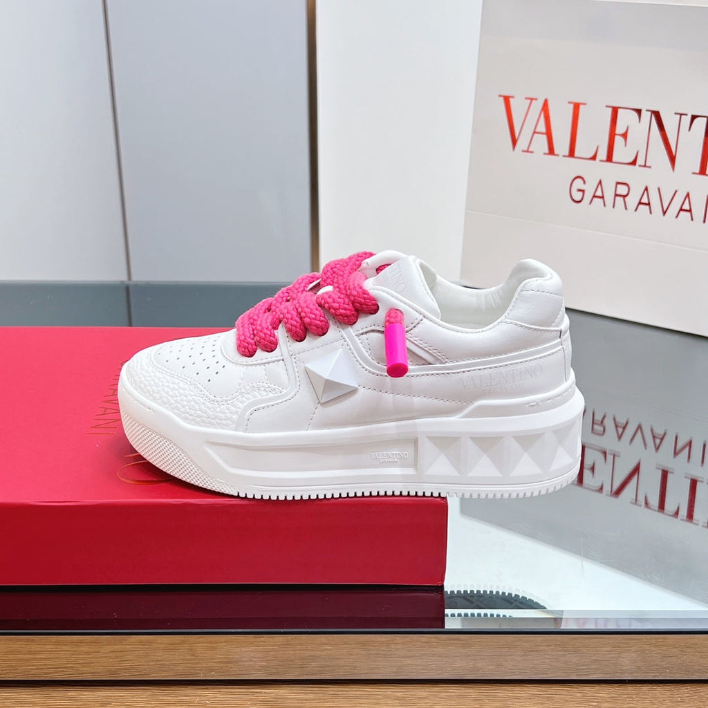 VALENTINO 25S GARAVANI ONE STUD XL PLATFORM SNEAKERS IN PINK MIX WHITE LAMBSKIN