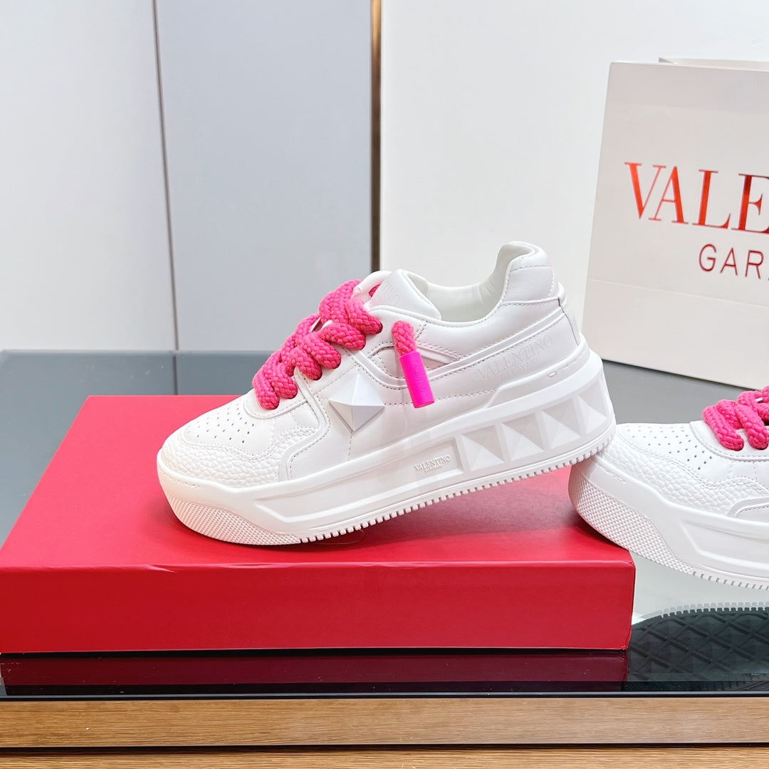 VALENTINO 25S GARAVANI ONE STUD XL PLATFORM SNEAKERS IN PINK MIX WHITE LAMBSKIN