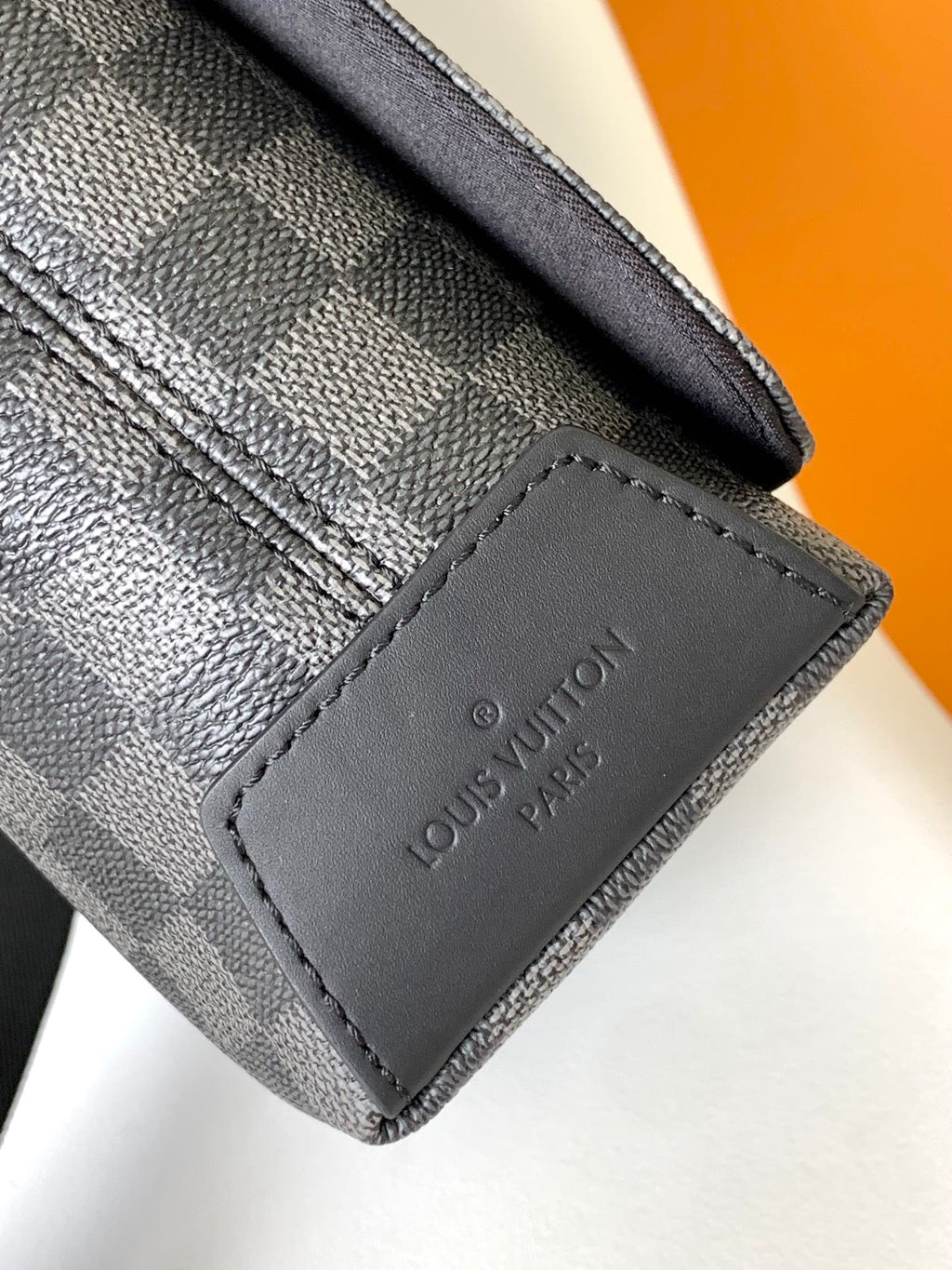 LV 25S SMALL DISTRICT CROSSBODY BAG 25 IN BLACK DAMIER GRAPHITE CANVAS AND CALFSKIN