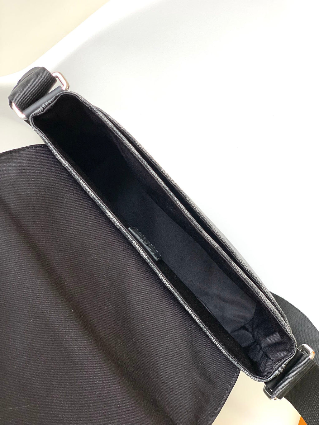 LV 25S SMALL DISTRICT CROSSBODY BAG 25 IN BLACK DAMIER GRAPHITE CANVAS AND CALFSKIN