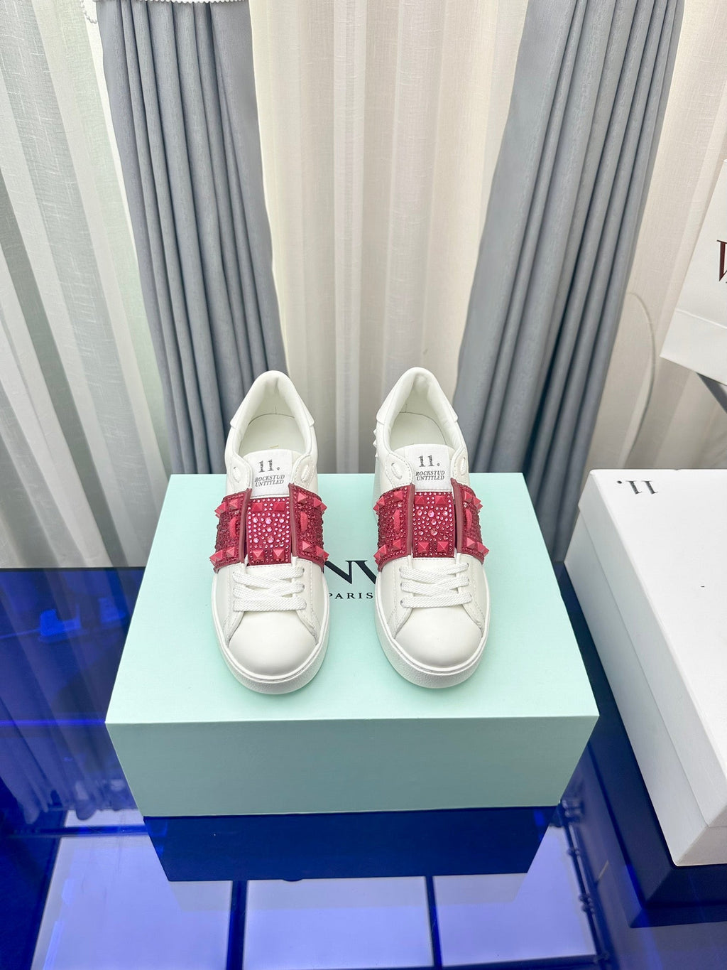 FLATFORM ROCKSTUD UNTITLED SNEAKER IN WHITE MIX MAGENTA PURPLE CALFSKIN WITH RHINSTONES