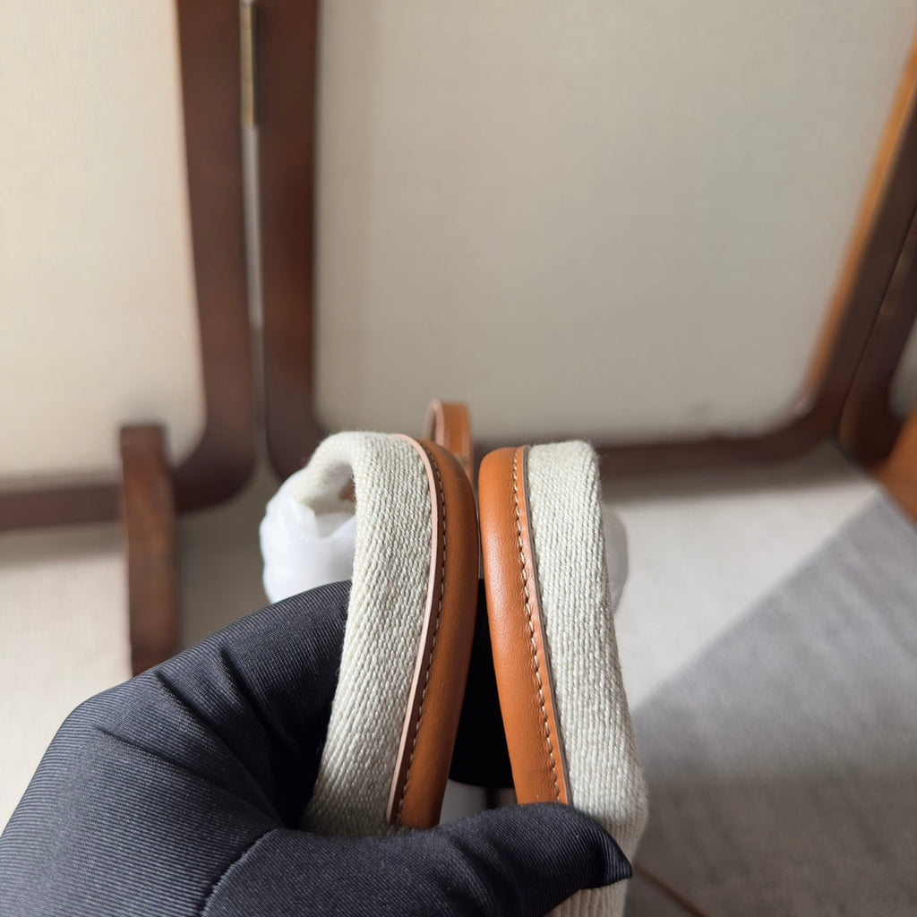 SMALL WOODY TOTE BAG 26.5 IN BEIGE LINEN CANVAS WEBBING LOGO EMBROIDERY BROWN CALFSKIN